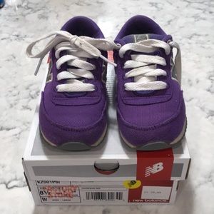 New balance little girls purple sneakers